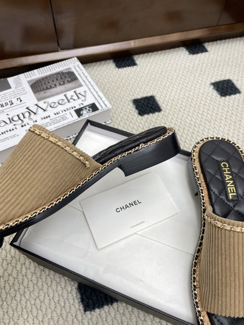 Ch**el slippers